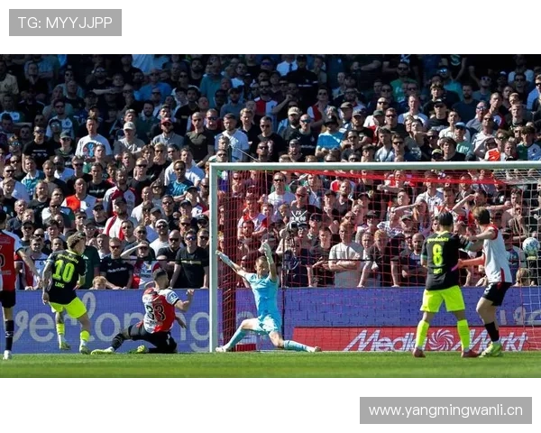 阿贾克斯争冠能力明显下降，赛季表现波动影响竞争格局