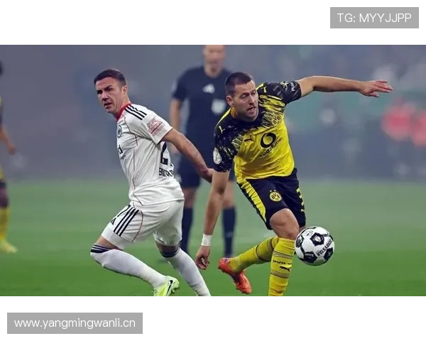 多特蒙德进攻高效,但关键时刻表现波动,阶段性稳定性面临考验 多特蒙德进攻高效,但关键时刻表现波动,阶段性稳定性面临考验